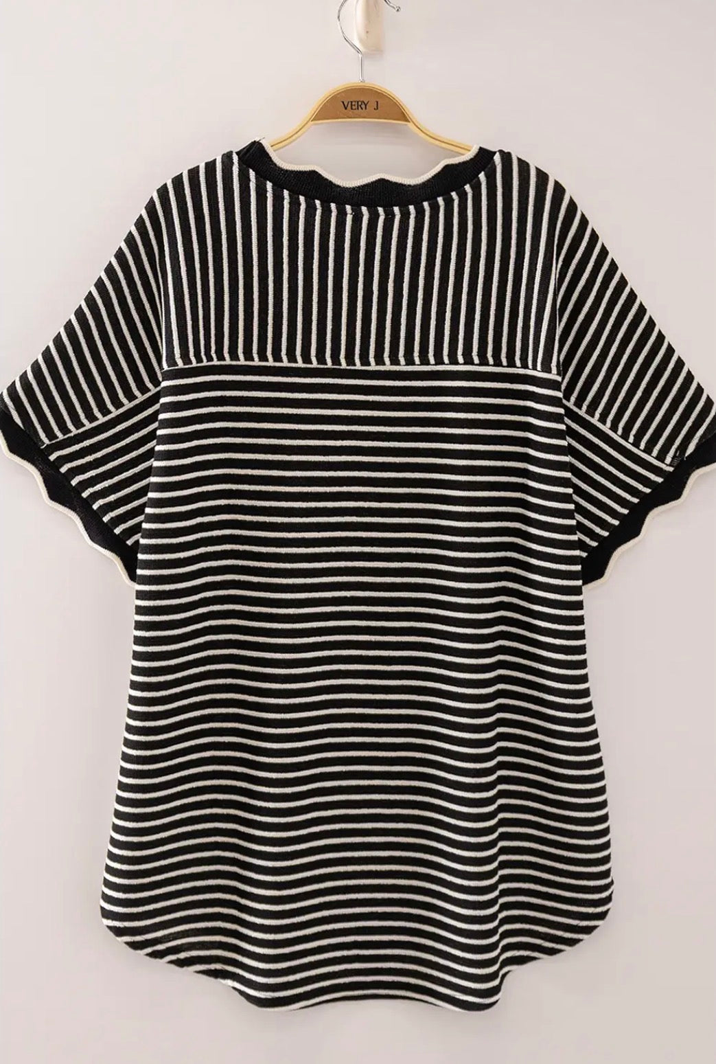 Scallop Trim Stripe Top