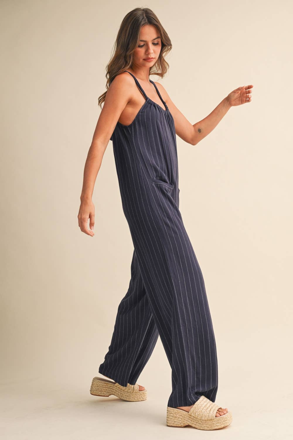 IJP3259 PINSTRIPE RELAXED FIT SLEEVELESS JUMPSUIT