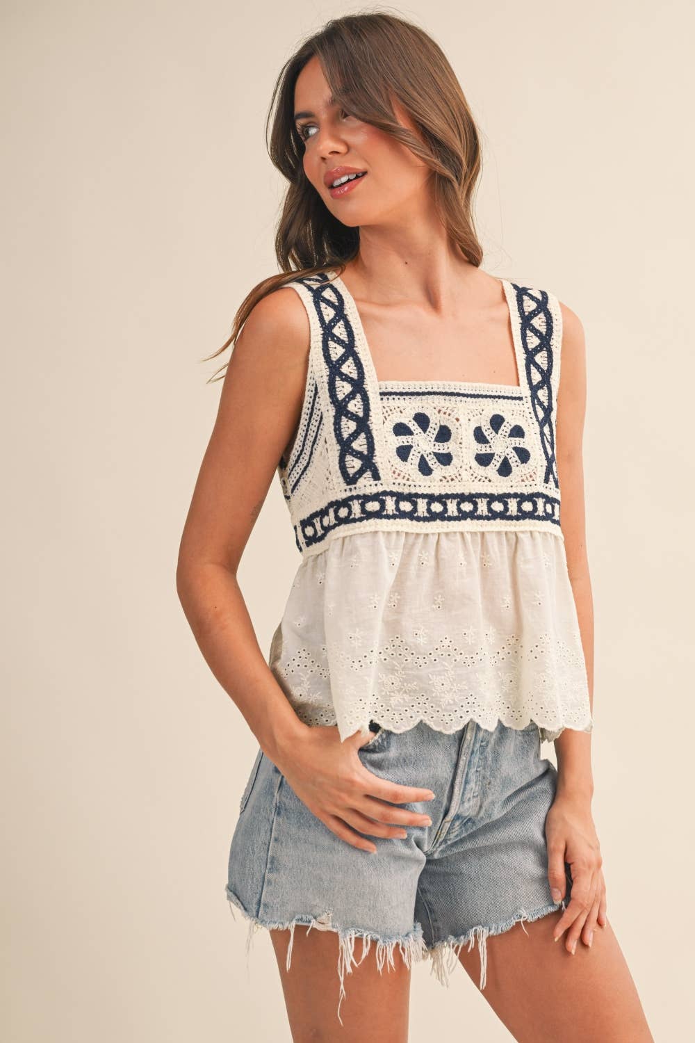 IT4527 CROCHET CAMI TOP / UNLINED