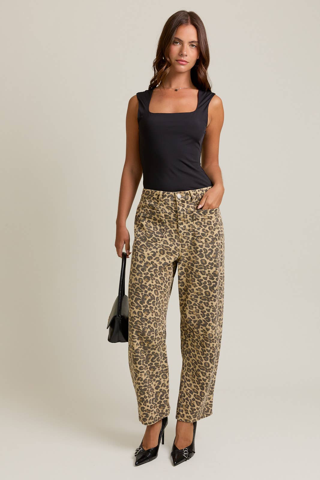 SQUARE NECK SLEEVELESS BODYSUIT