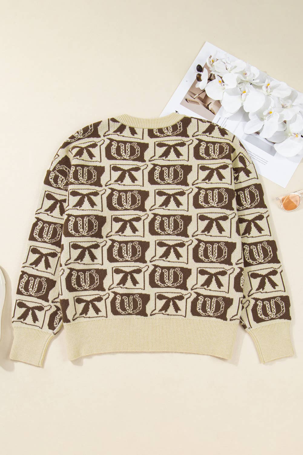 Bows Horseshoes Pattern Western Plus Size Sweater (S-4X)