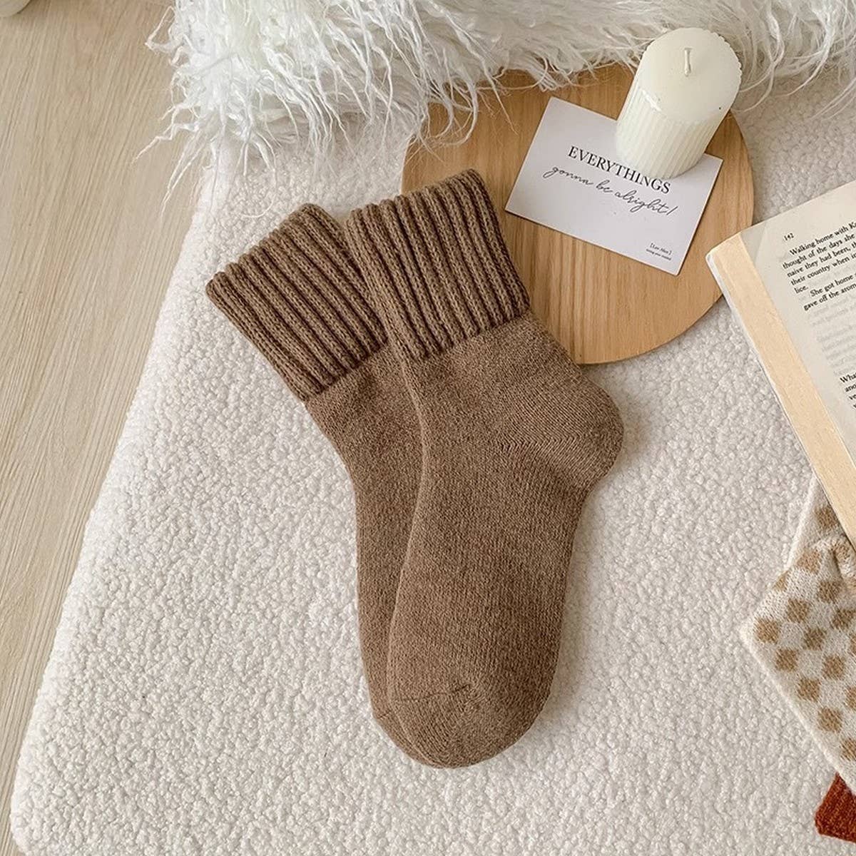 Brown Thick Crew Socks Women Winter Warm Cozy_CWMS02814