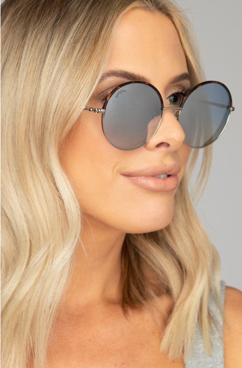 Farrah Blue Round Sunglasses