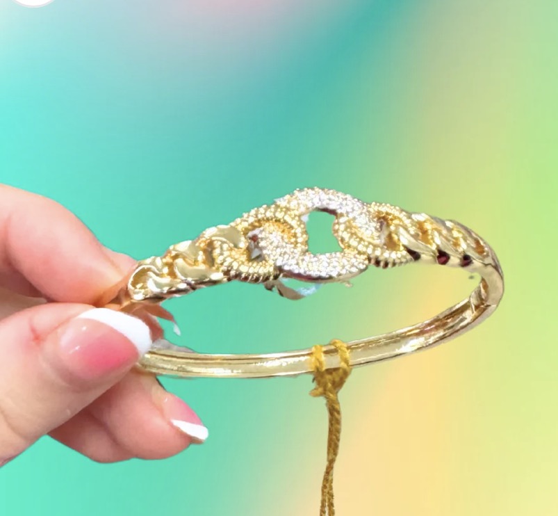 Leah Bangle
